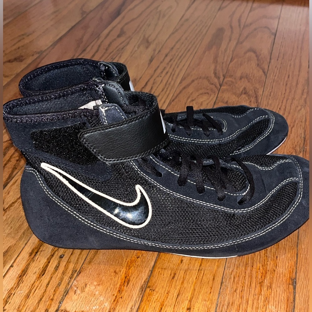Nike Speed Sweep VII 7 Wrestling Shoes: Black White Men's Size US 8.5